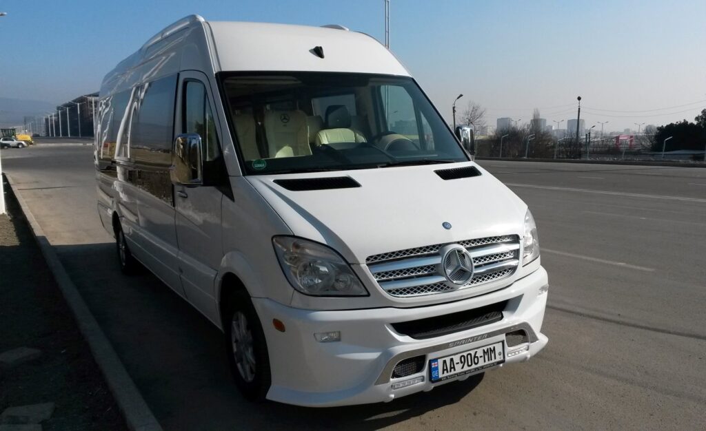 Mercedes Benz Sprinter - 2011 Year - 17 Seats